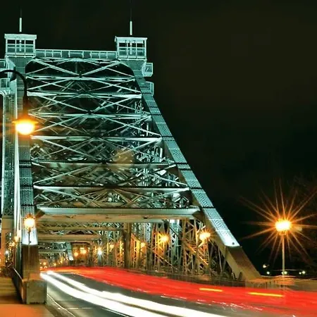 4 * Dresden