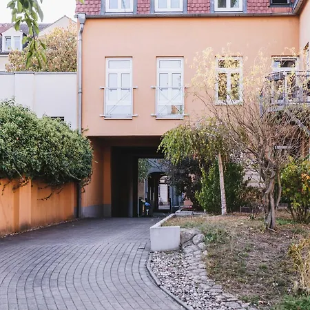 Apartment 4
